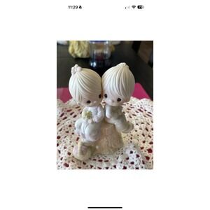 Precious Moments E-1376 "Love One Another" Boy & Girl On‎ Tree 1978 Figurine Vtg